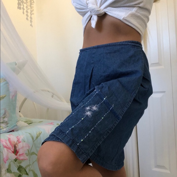 Skirt - Picture 2 of 5